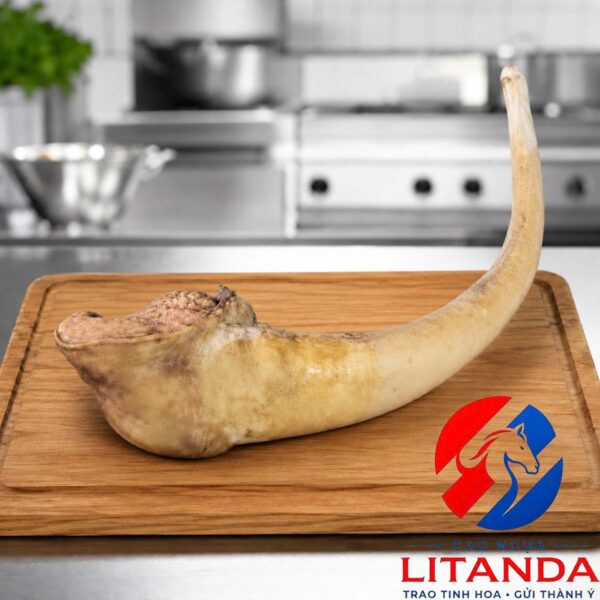 Đuôi ngựa Litanda đã được sơ chế, thui rơm