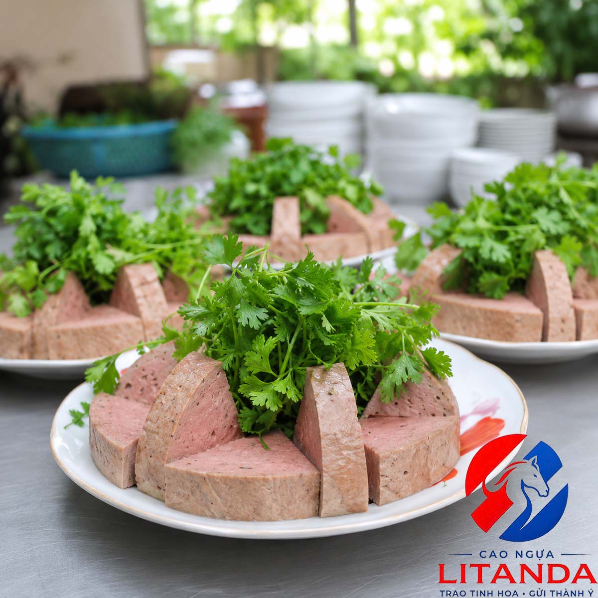 Giò ngựa Bắc Giang đặc sắc trong bữa cỗ
