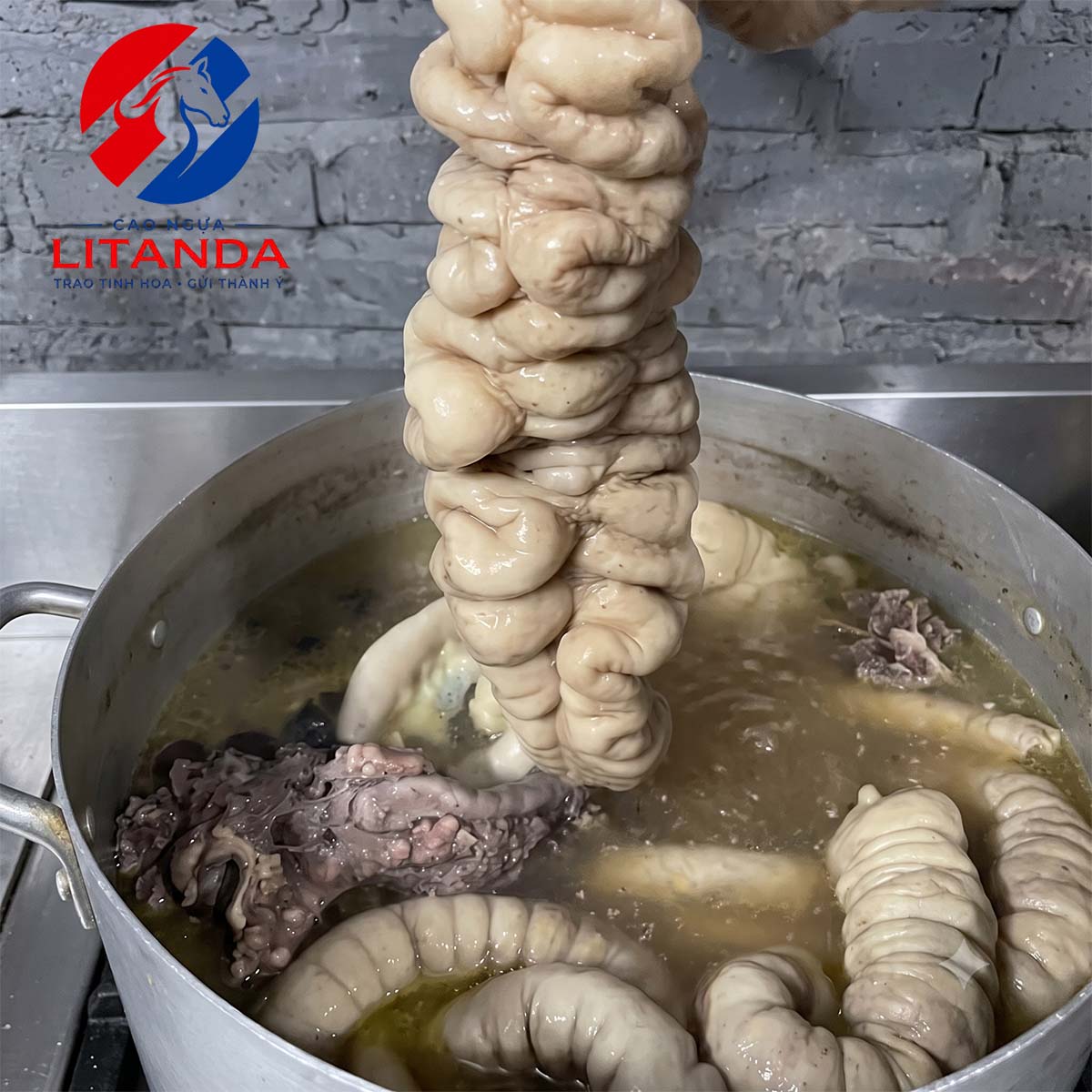 Lòng ngựa luộc, món đơn giản mà ngon khó cưỡng